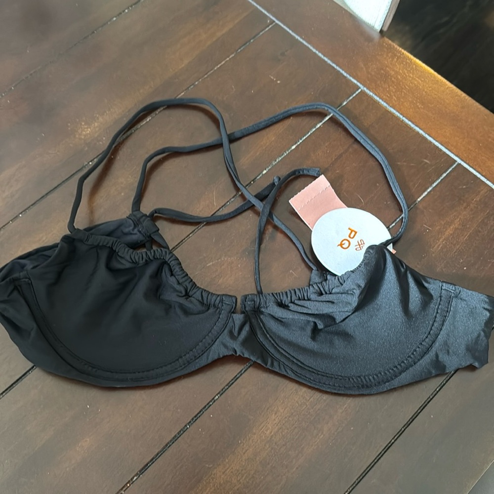 NWT Pilyq bathing suit top